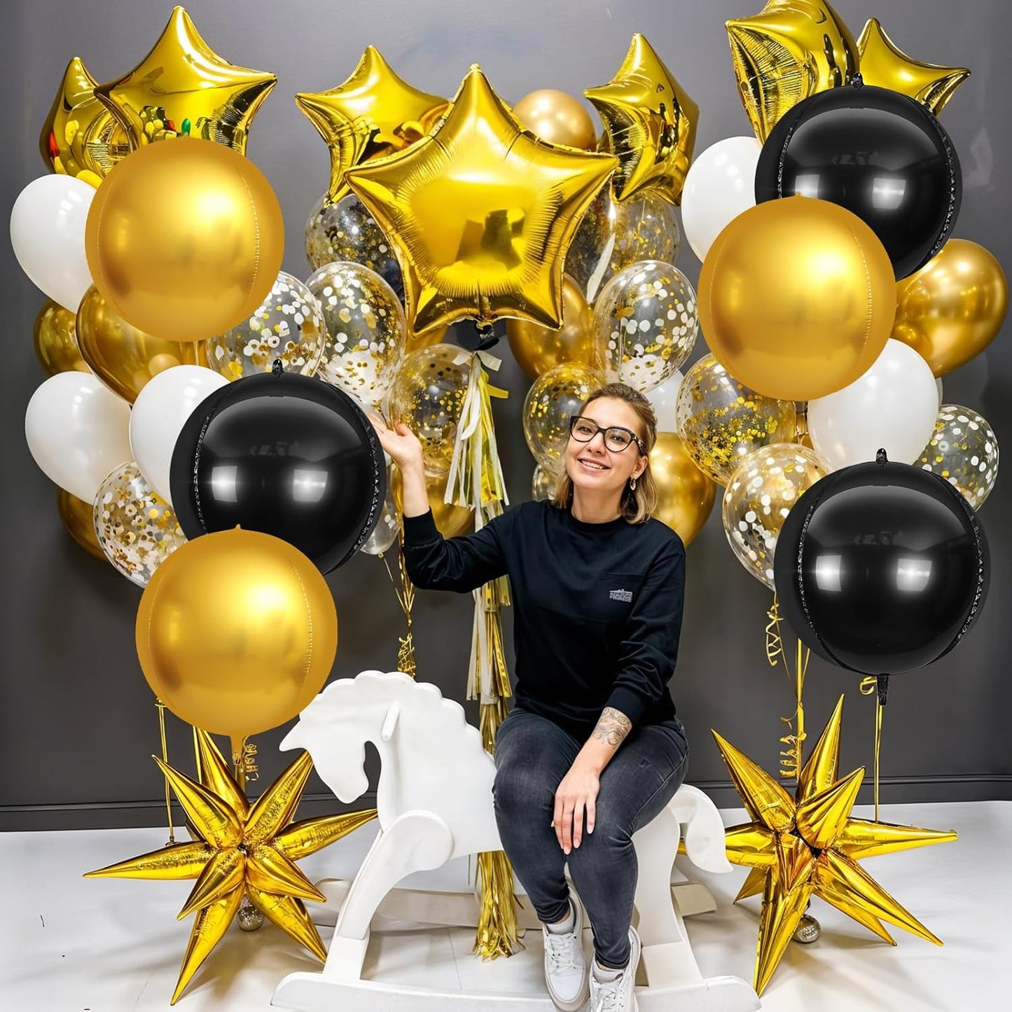 6Pcs Black Gold Round Foil Balloons,Giant 4D Round Ball Balloons,22 Inch Metallic Black Gold Balloon for Birthday Wedding Graduation Prom Party Decorations