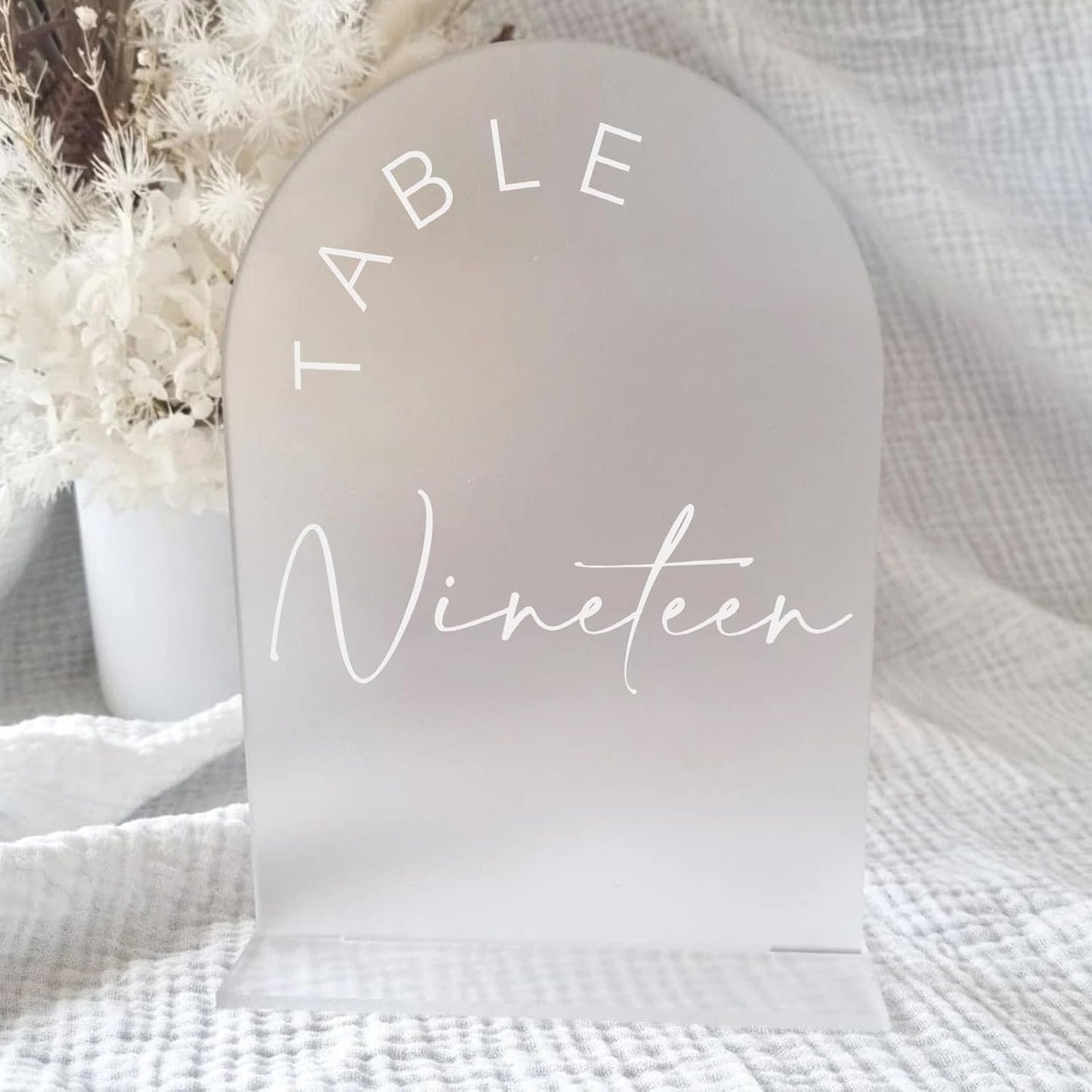 JINMURY Frosted Arch Wedding Table Numbers 1-15 with Stands, 5x7 Inch Frosted Arch Acrylic Sign with White Letters, Arched Acrylic Table Numbers for Wedding Reception