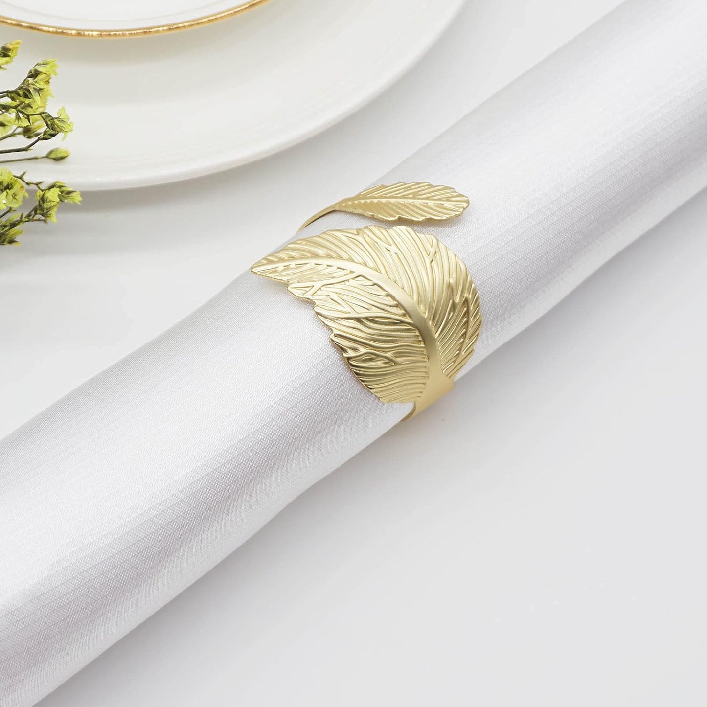 Gold Leaf Napkin Rings Set of 6, Leaves Napkin Rings for Table Setting, Metal Leaf Napkin Holder Rings for Holiday Party,Wedding, Banquet, Formal or Casual Dinning Table Decor (Gold)