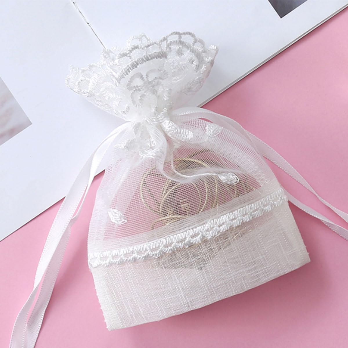 Ewanda store 20Pcs Lace Organza Drawstring Bags Five Petal Flower White Lace Bag for Wedding Christmas Birthday Party Favors Jewelry Pouches