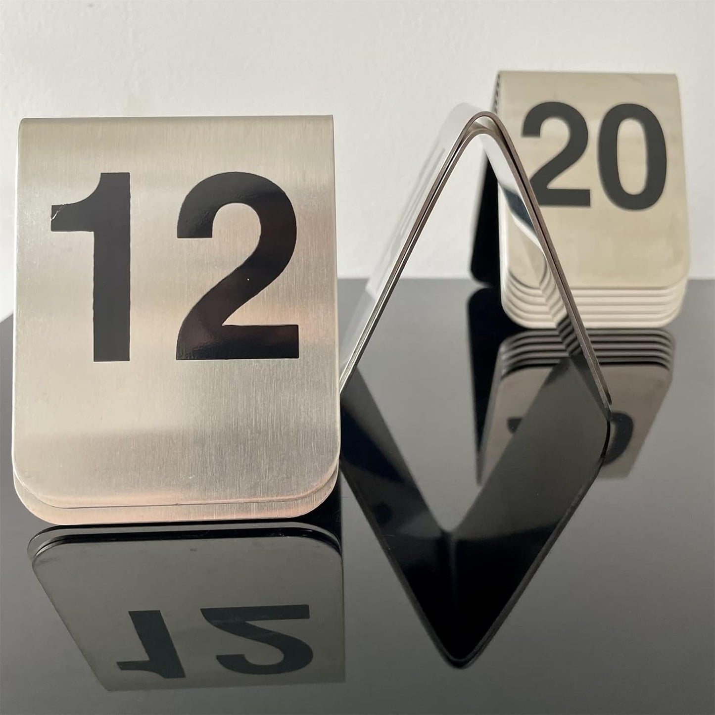 10 Pcs Metal Place Cards Stackable Tent Style Table Numbers，Place Card Holders for Celebration Wedding Party Restaurants Cafes Bars Gatherings meeting Room Board Game Serial (Medium 11-20, Black)