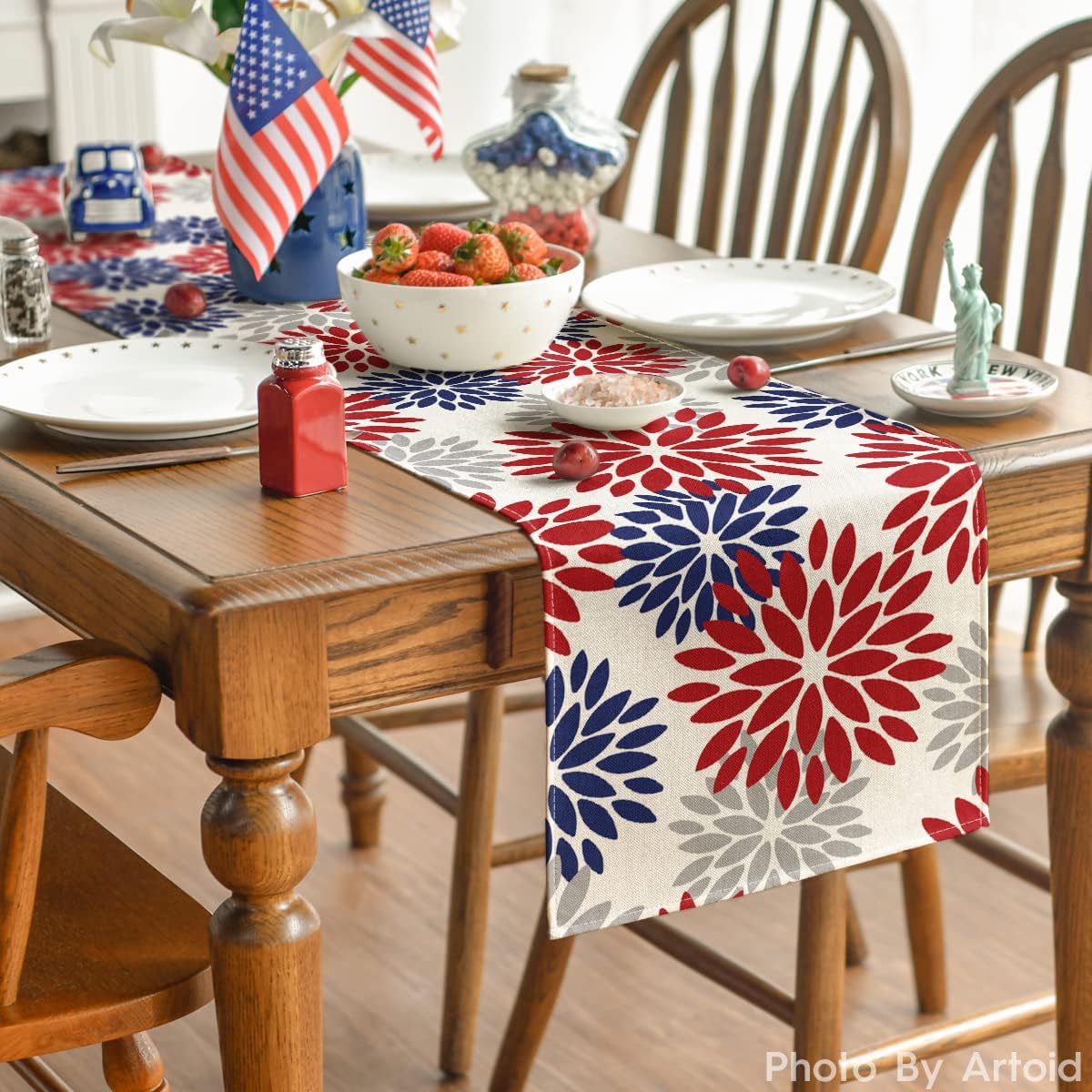 Artoid Mode Red Dahlia Floral Pinnata Memorial Day Table Runner, 4th of July Veterans Day Kitchen Dining Table Decoration for Home Party Decor 13x72 Inch