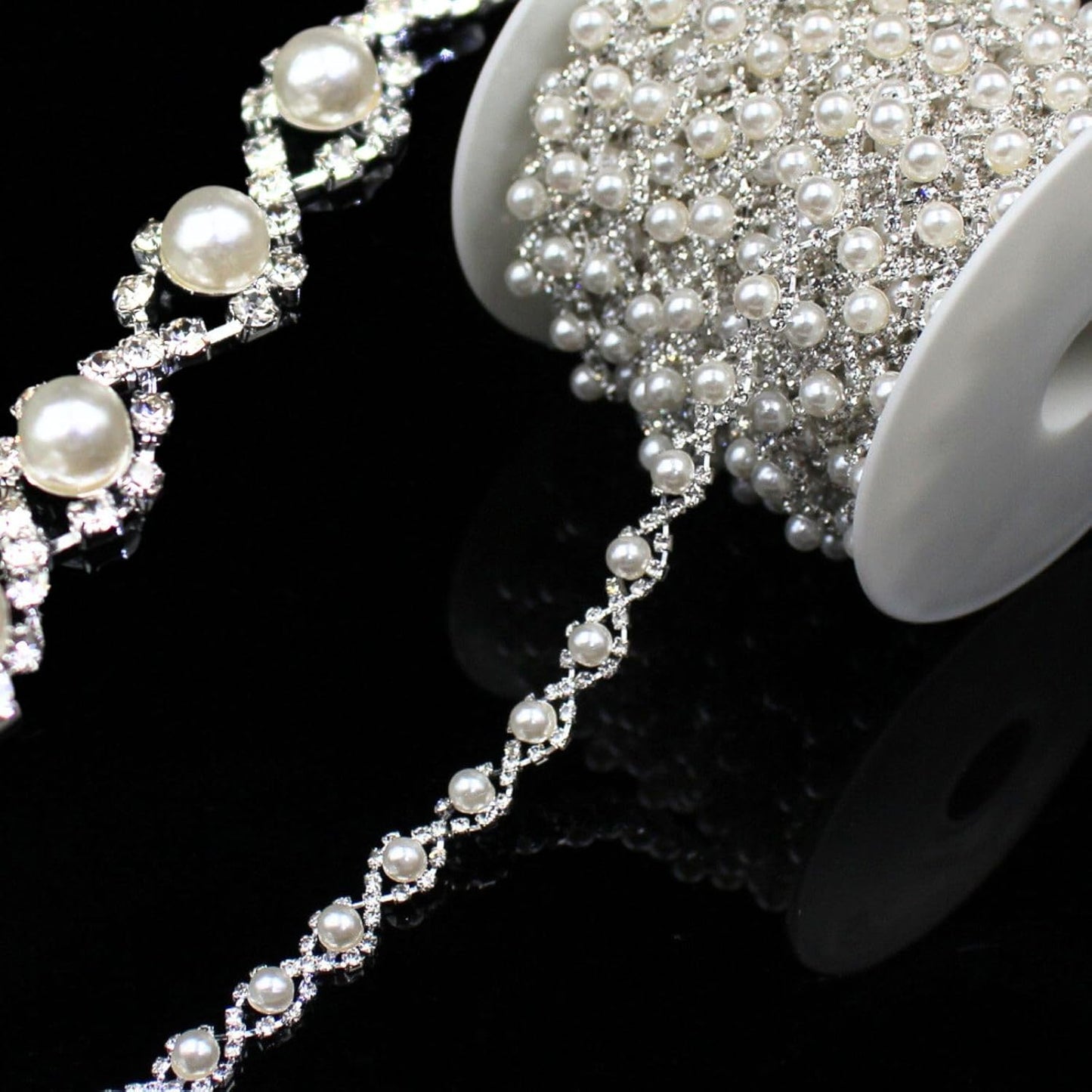 2 Yard Pearl Rhinestone Trim Chain Silver String Crystal Applique Fringe Ribbon Strips Beads Sewing Dress DIY Party Wedding Bouquet for Decoration Bridal Costume Embellishment