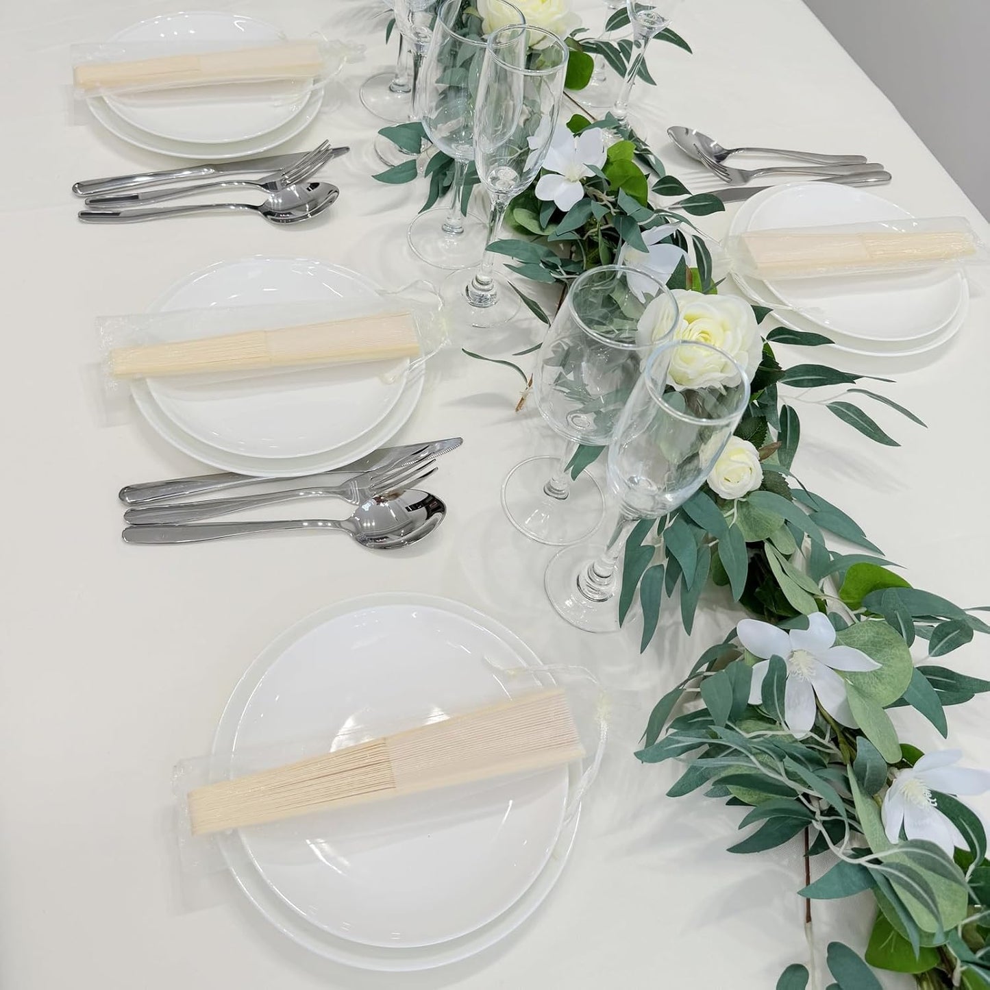 24pcs Imitated Silk Hand Fan Imitated Silk Fabric Bamboo Handheld Folded Fan Bridal Dancing Props Church Wedding Party Favors with Organza Bags (Mix Colour)