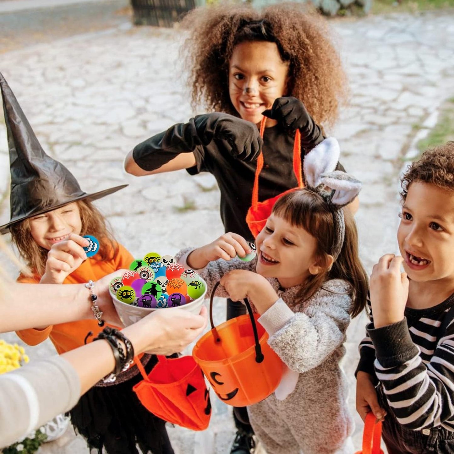 40 Glow in The Dark Bouncing Balls,Halloween Party Favors Supplies ,8 Halloween Theme Designs, Trick or Treating Goodie Bag Filler, School Classroom Game Rewards, Halloween Miniatures (with pouch bag)