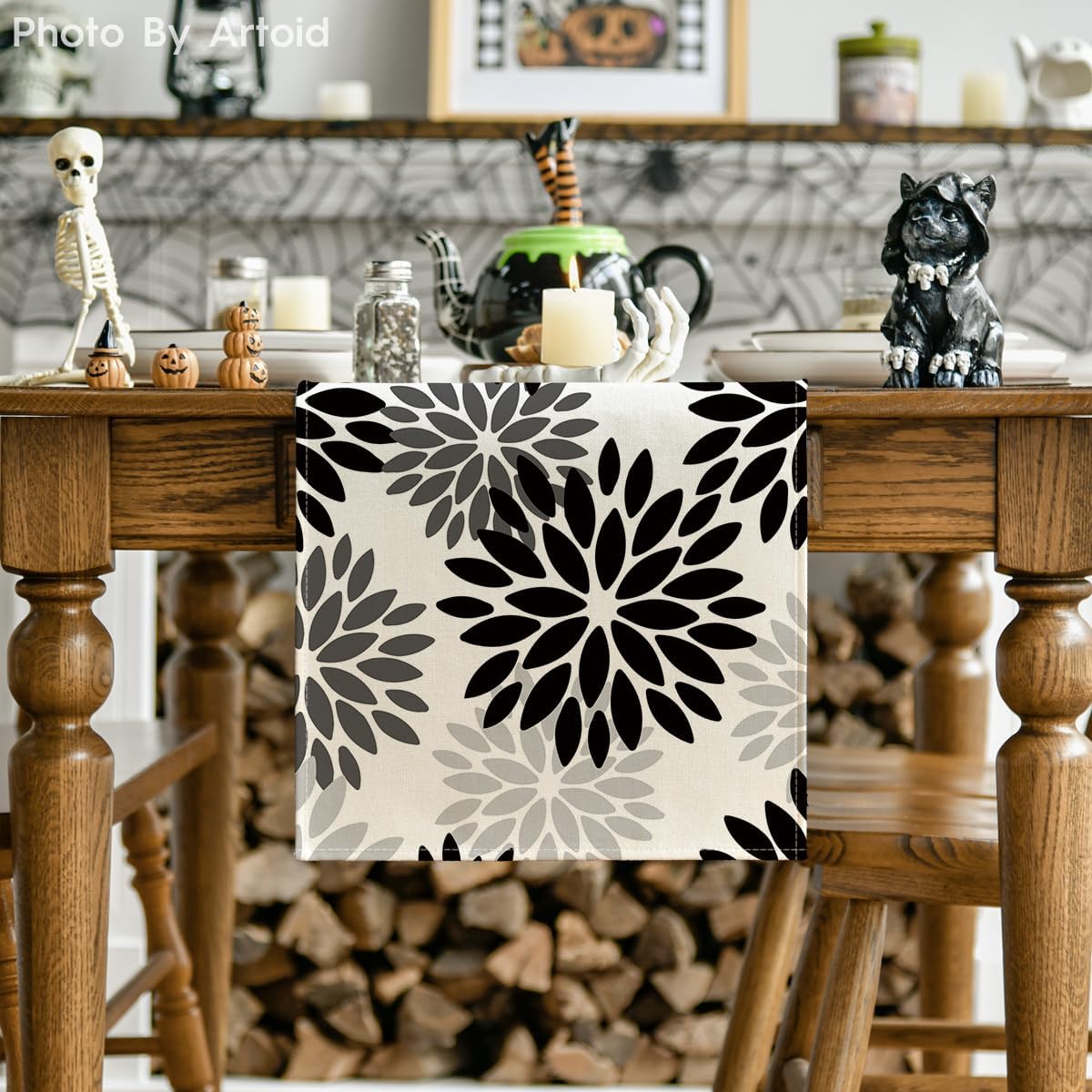 Artoid Mode Black Dahlia Floral Pinnata Halloween Table Runner, Fall Autumn Kitchen Dining Table Decoration for Home Party Decor 13x36 Inch
