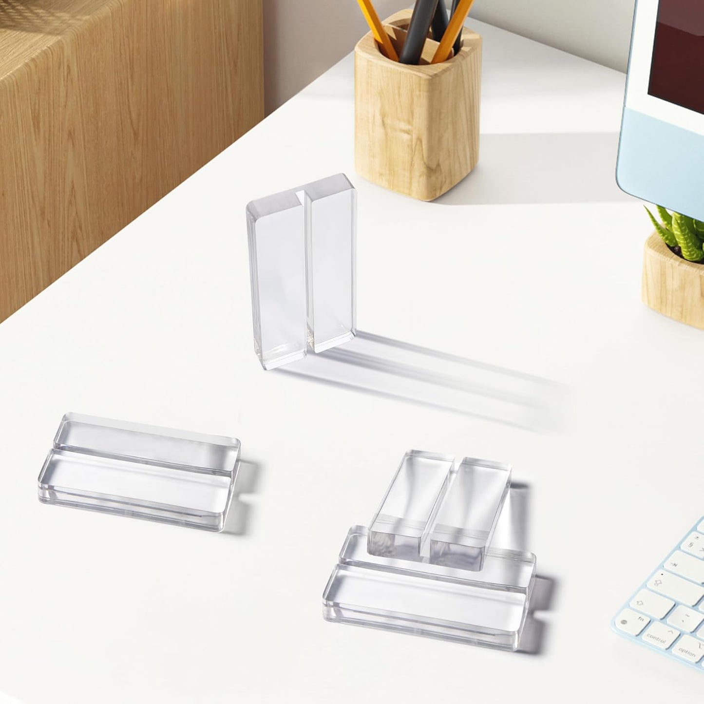 Acrylic Place Card Holders - 4 Inch Clear Table Number Holders Display Stand for Wedding Sign Name Card Menu Photos, Table Number Stands for Party Office Events Meeting Decoration, 20 Pack