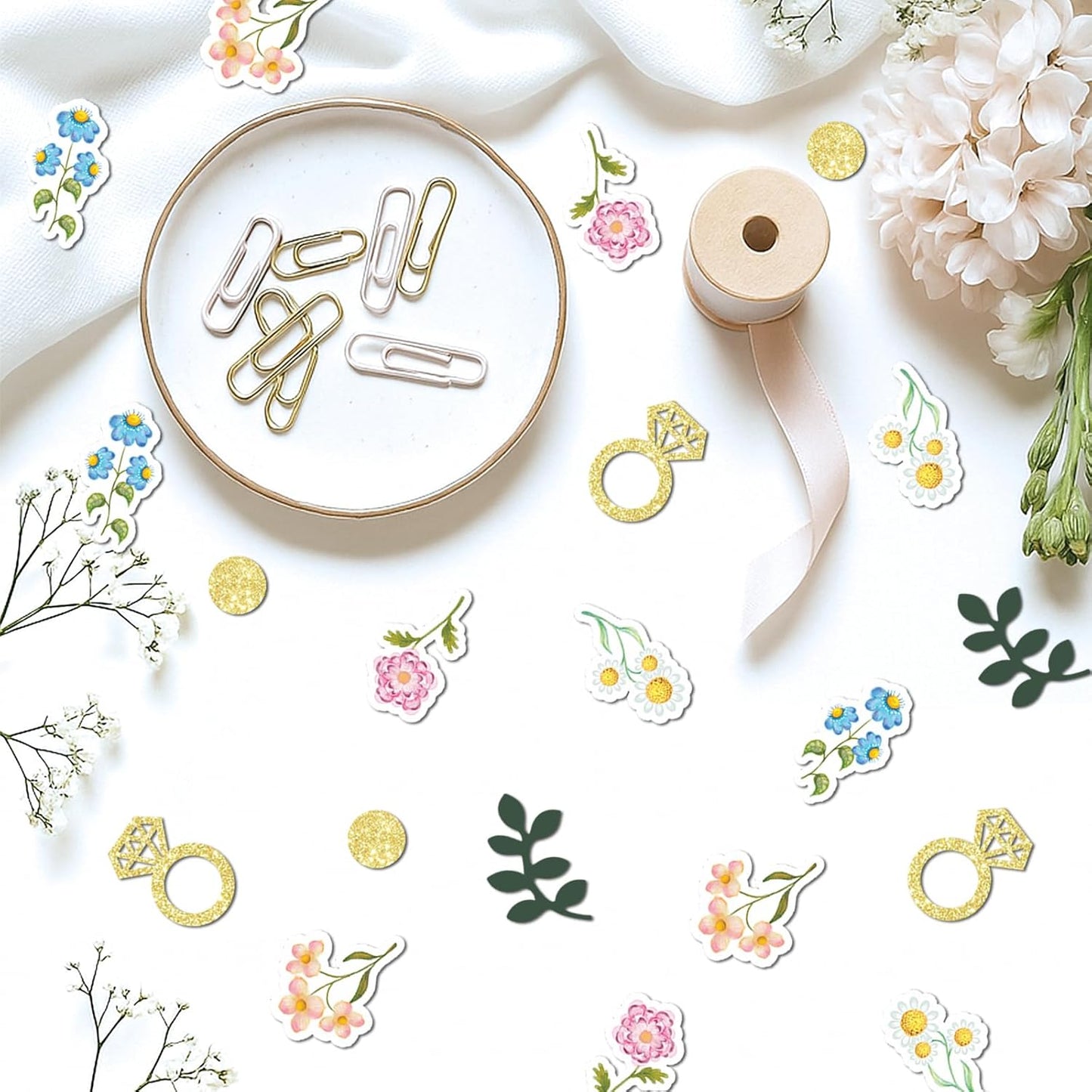 200 pcs Flower and Greenery Wedding Confetti for Tables, Off The Market Bridal Shower Decor, Sage Green Bachelorette Confetti for Engagement Wedding Shower Decorations.