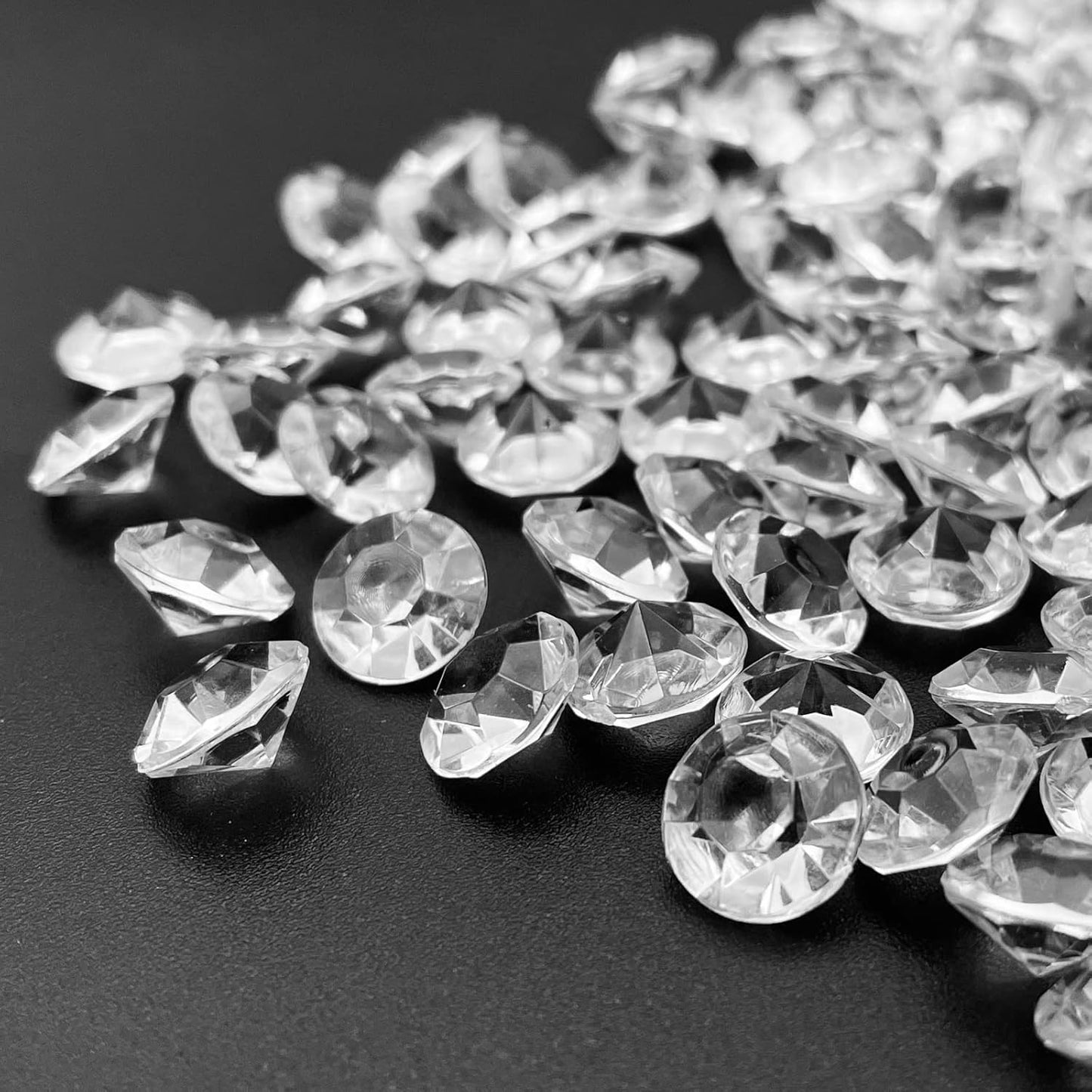 Fake Diamond, 1700PCS 10mm Clear Acrylic Diamonds Crystals Gems for Vase Fillers,Table Scatter, Party Favor, Wedding Decoration, Photography Props, DIY Crafts-10mm