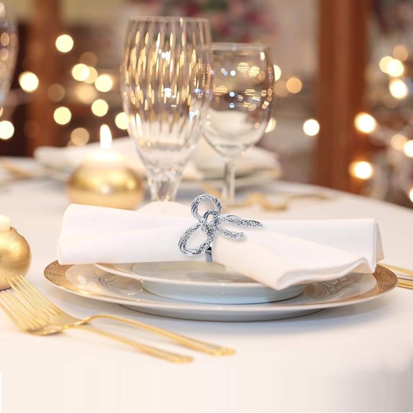 Pack of 18 Napkin Rings Alloy Hollow Out Flower Napkin Holder Dinning Table Napkin Ring for Dinner Parties Wedding Banquet Table Setting Family Gatherings Table Decor（Silver，18）