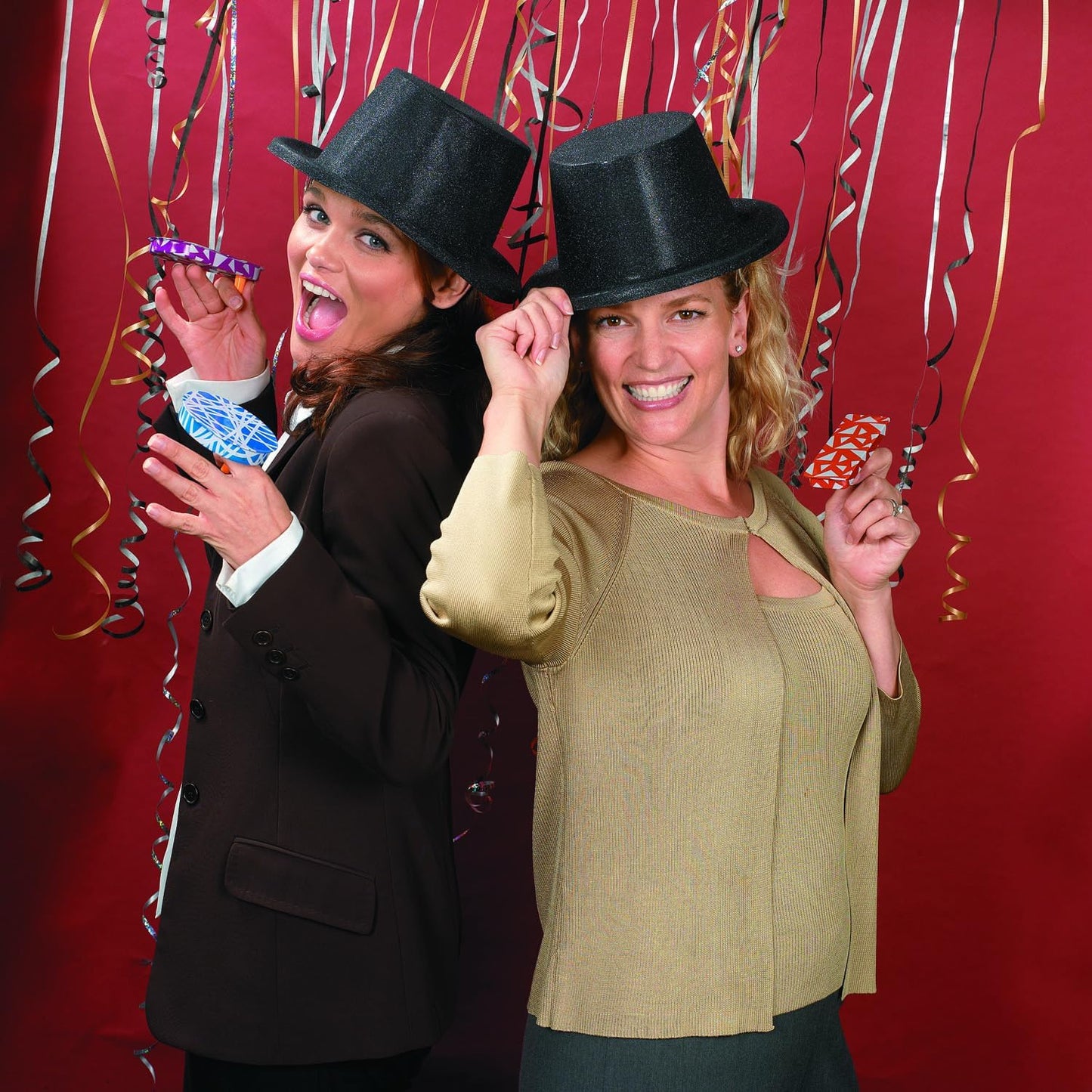 Fun Express Bulk Metal Noise Makers for Sporting Events - 50 Pack Hand Clappers & Clackers for Football Games, Pep Rally Supplies | Loud Stadium Noisemakers for Party Favors & Celebrations