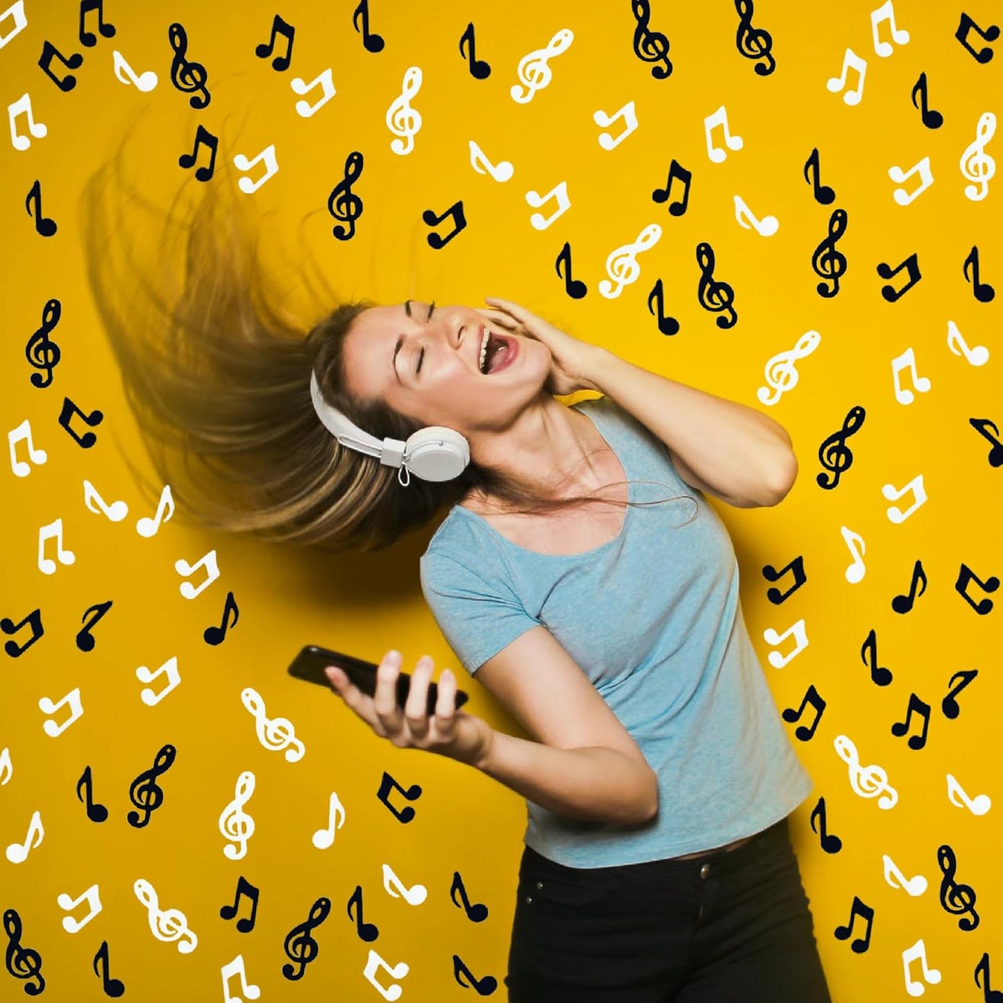 Confetti Musical Notes Sequins Table Musical Clef Cutout Metallic Foil Sprinkles or DIY Music Party Birthday Wedding Engagement Baby Shower Party Decoration Supplies (3 style Black White)