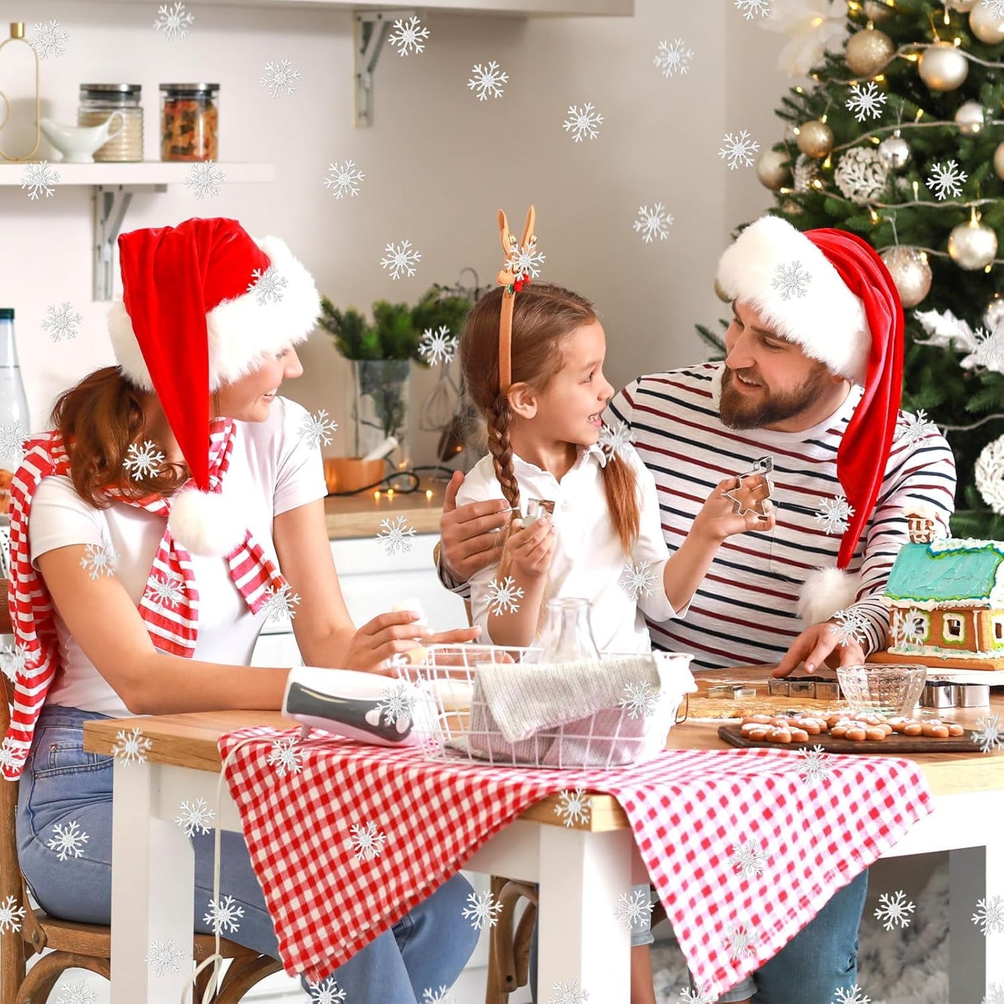 MARFOREVER Christmas Snowflake Glitter Confetti, Silver Snowflake Paper Confetti Snow Sprinkles Winter Wonderland Party Table Centerpiece for Wedding Supplies Christmas Party Decorations