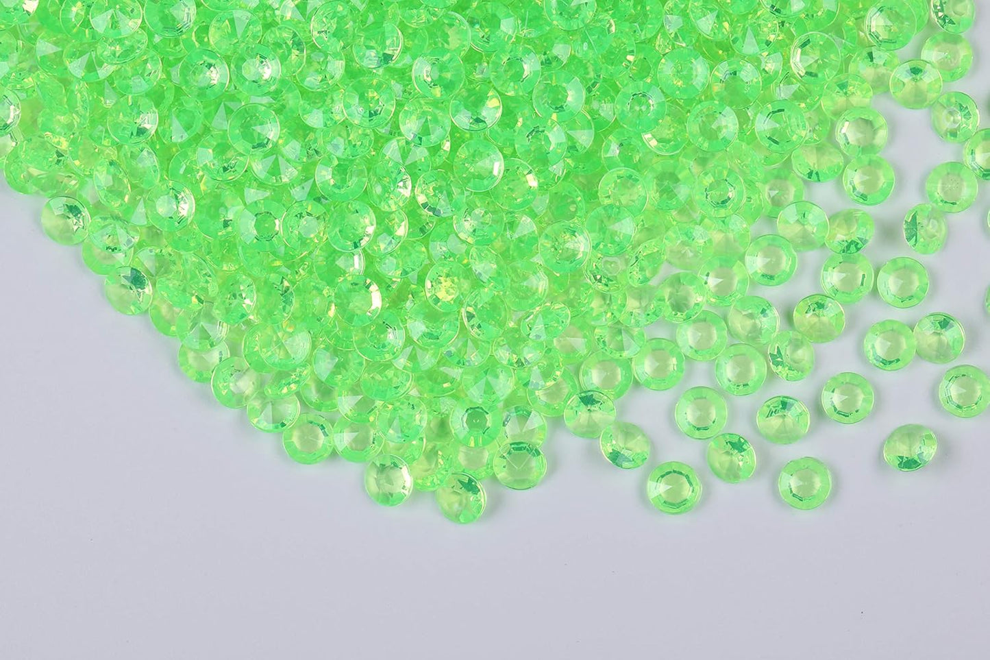 1000pcs/ Pack Wedding Table Acrylic Diamond Scatter Crystals Confetti Acrylic Gems Vase Fillers Rhinestones for Wedding, Bridal Shower, Vase Beads Decorations (12mm, Green)