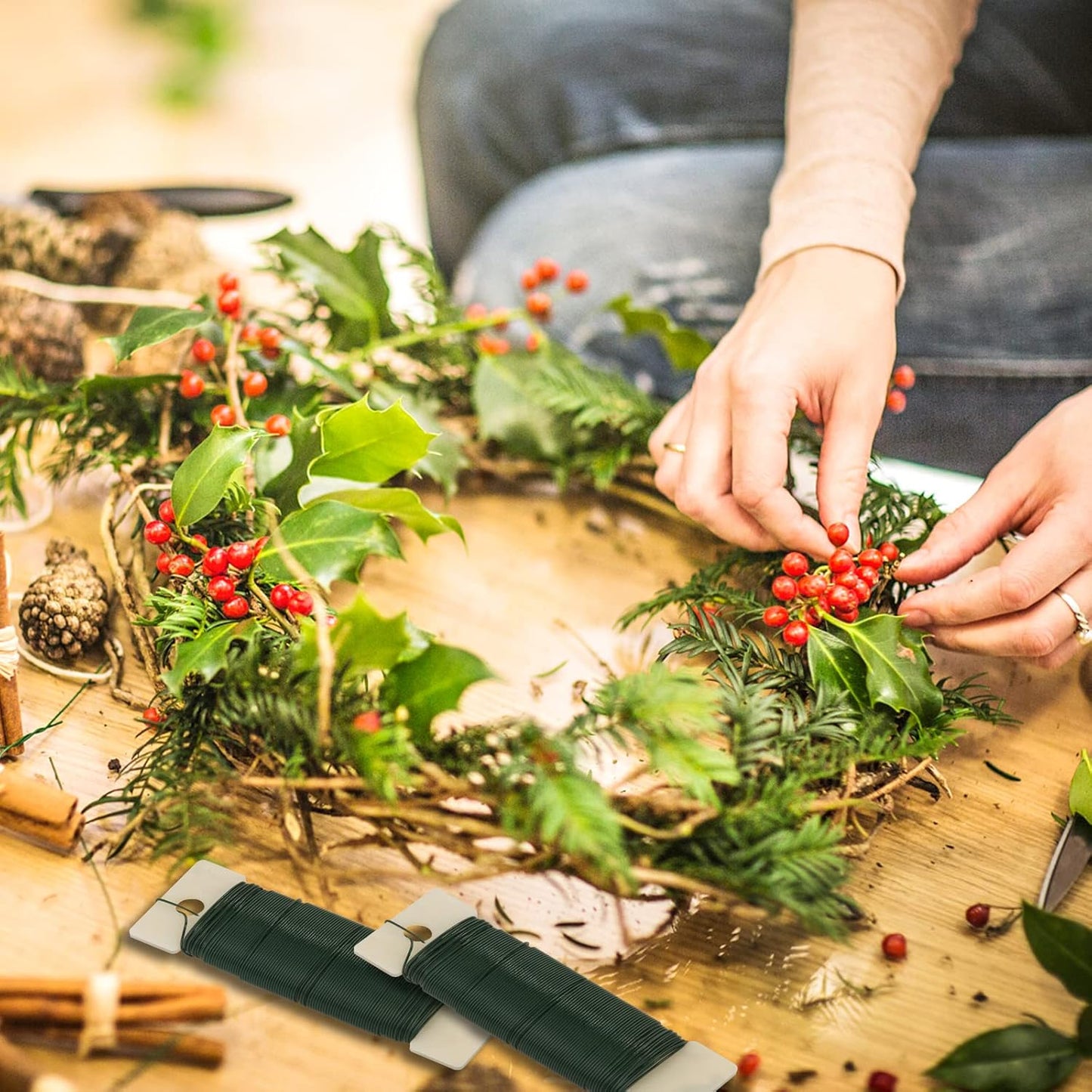 PAXCOO Flexible 110 Yards Green Floral Paddle Wire - Christmas Wreath Craft Wire with Wire Cutter, 22 Gauge