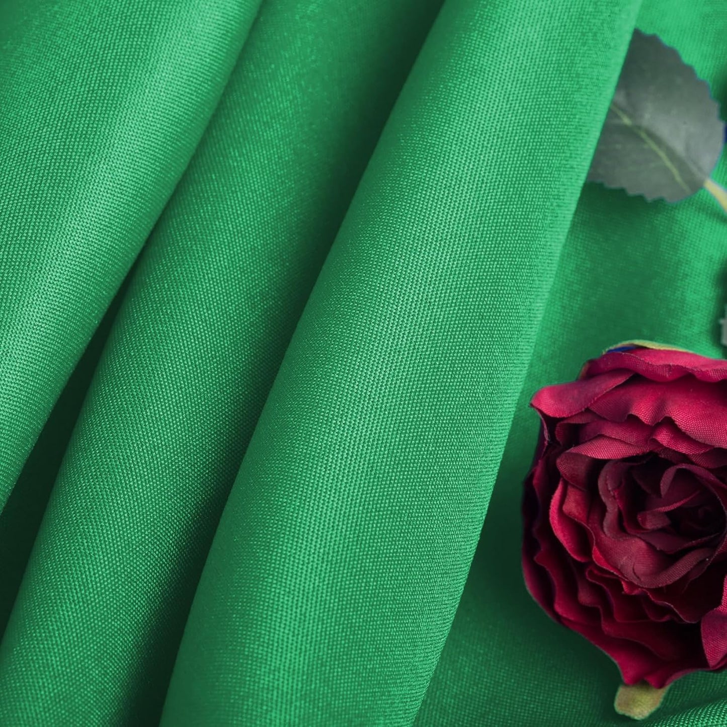 Ascoza 2pack 120 Inch Emerald Round Tablecloth in Washable Polyester Fabric for Wedding/Banquet/Restaurant/Parties