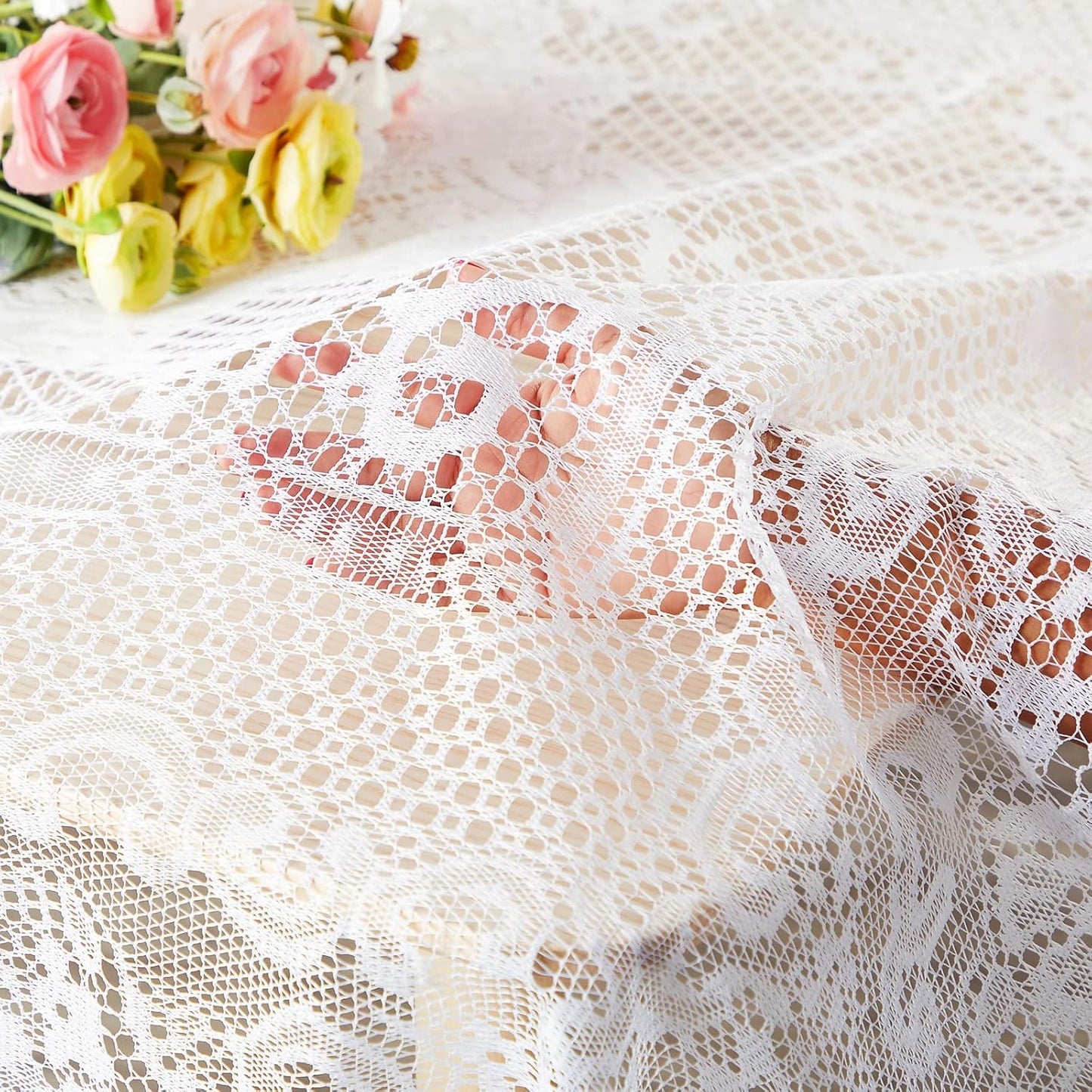 Juvale Rectangular Lace Tablecloth - White Lace, 54 x 72 in Vintage Floral Scalloped Polyester - Wedding & Tea Party Table Cloth & Baby Shower Tablecloth