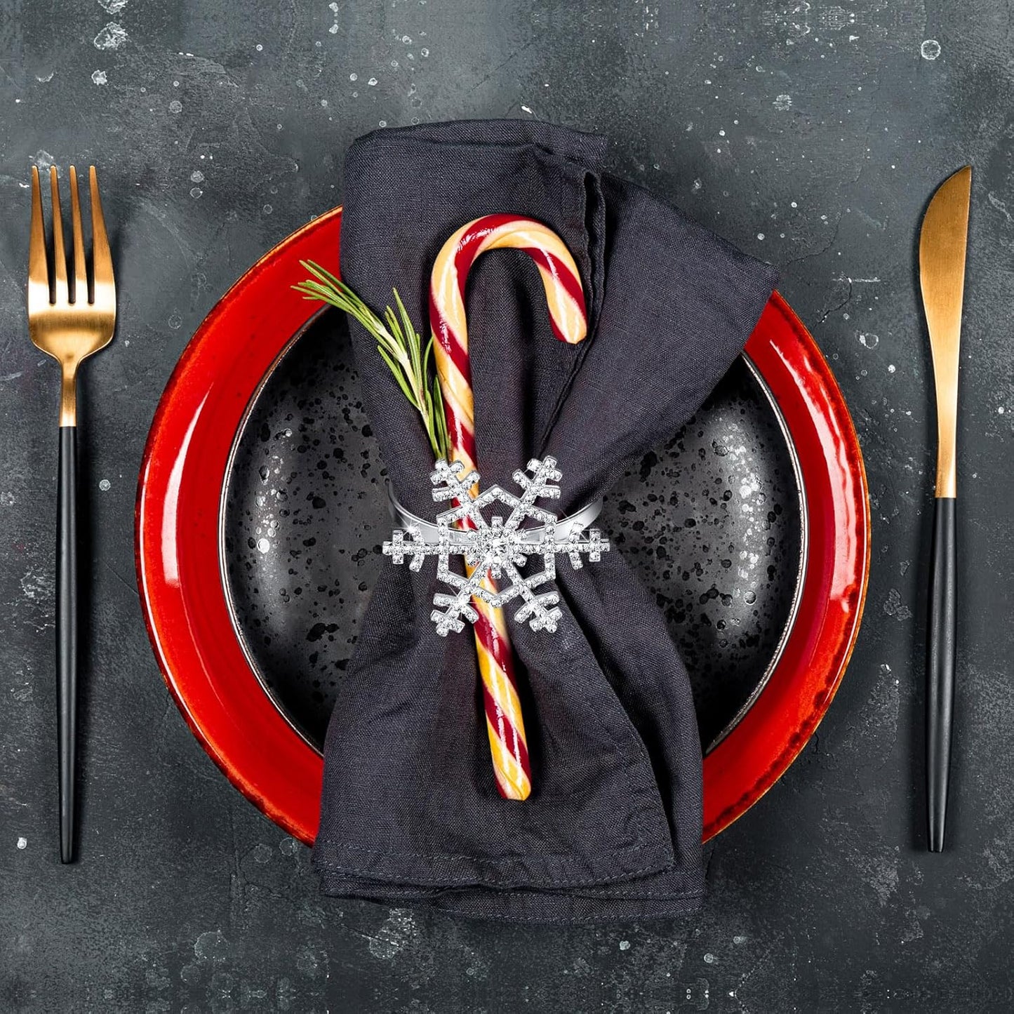 Patelai 24 Pieces Snowflake Napkin Rings Thanksgiving Christmas Napkin Holders Exquisite Household Rhinestone Napkin Rings Set for Christmas Wedding Dinner Party Table Decoration (Silver)