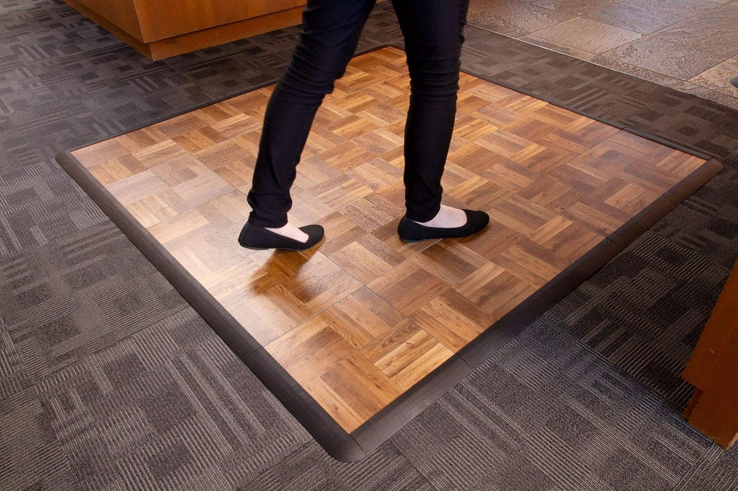 Big Floors 5X5DKOAKFLOOR Interlocking Lightweight Plastic Modular Dance Floor Kit (5' x 5'), Dark Oak, 45 Piece