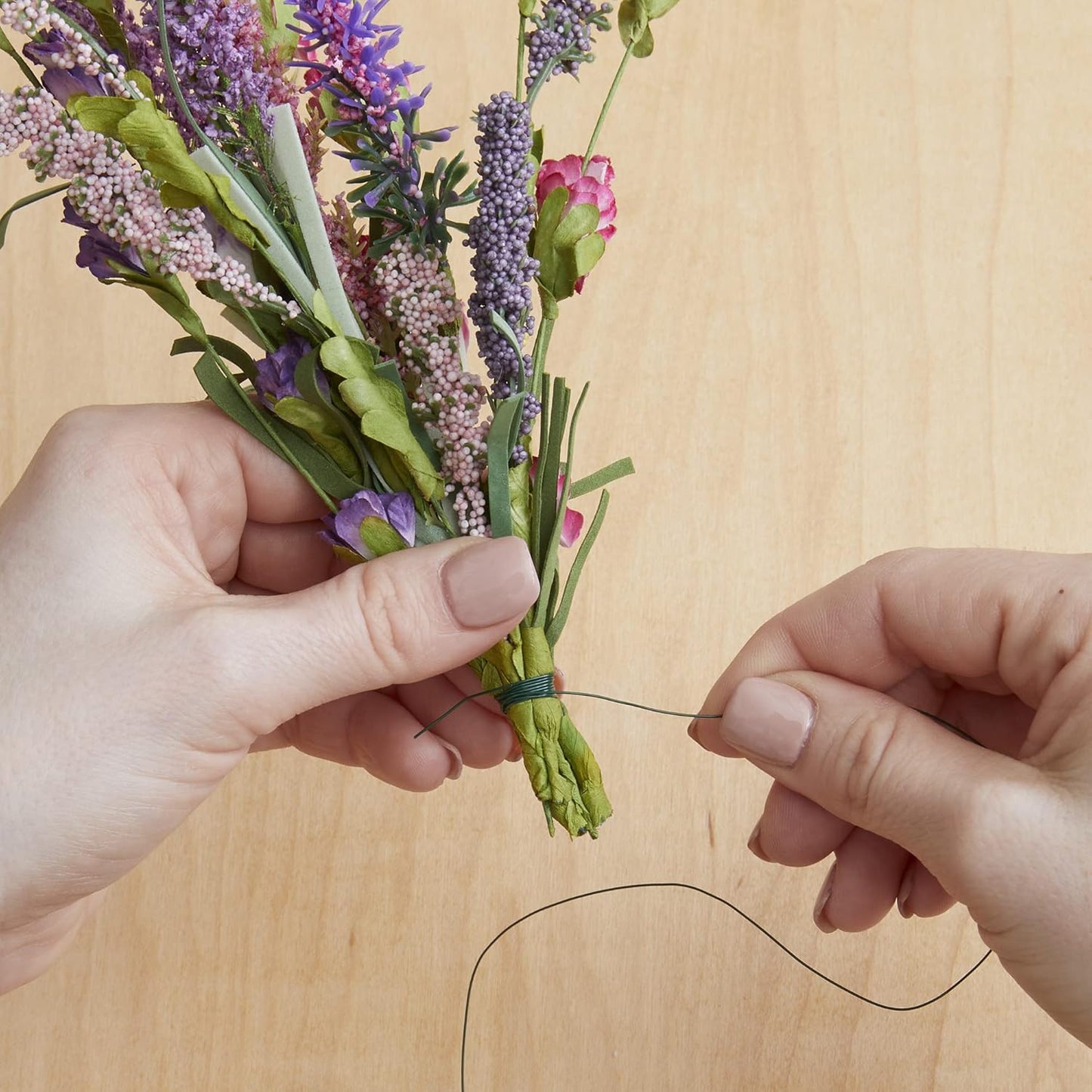 FloraCraft 23 Gauge Floral Wire 0.5 Pound Spool Green