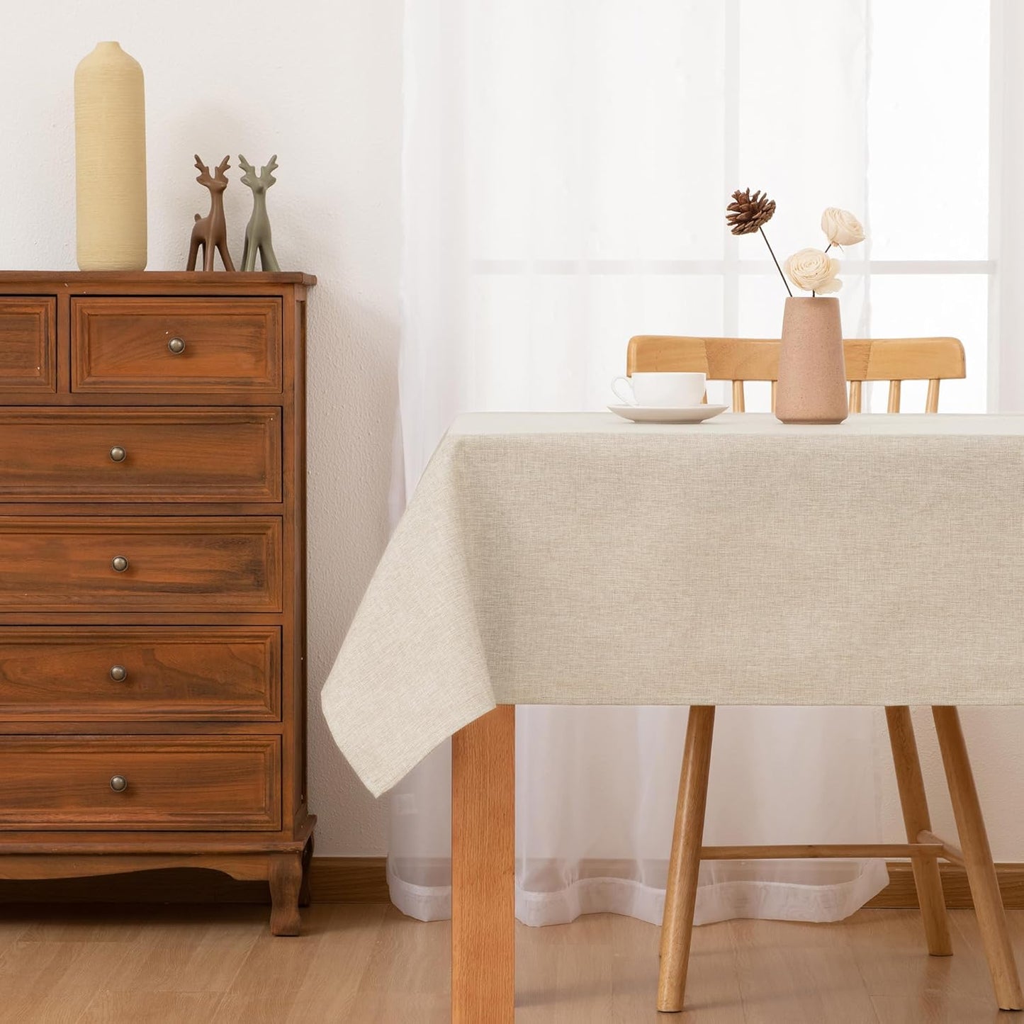 Hiasan Faux Linen Rectangle Tablecloth - Wrinkle and Stain Resistant Washable Table Cloth for Kitchen Dining Room Holiday Table Cover for Party Dinner, Beige, 90 x 132 Inch