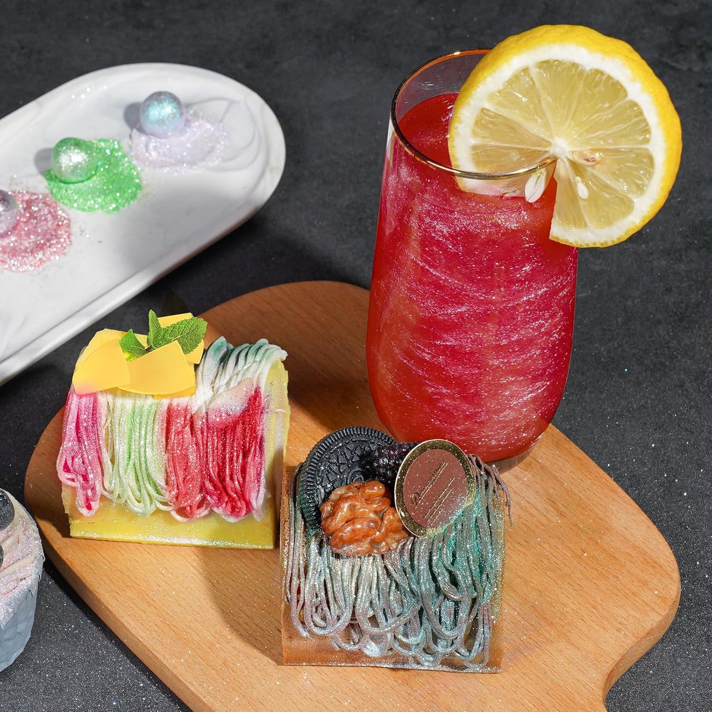 NiHome Edible Food-Grade Glimmer Powder Glitter Luster Dust Metallic Food Decorating Sprinkle Glimmery Dust for Drink Wine Beverage Cake Candy Dessert Bakery Restaurant Vegan (0.18oz/5g, Red)