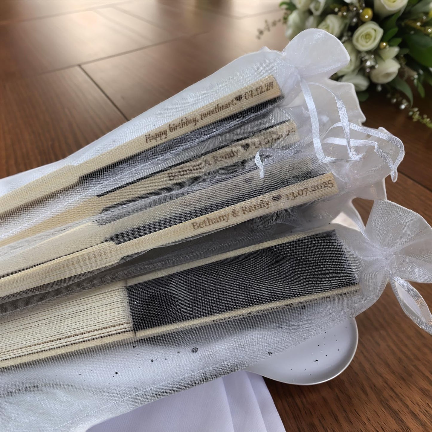 5Pcs Personalized Silk Fans Folding Hand Fan, Custom Wedding Bridal Party Favors, Summer Wedding Bride, Wedding Gift, Thank You Gift (Black)