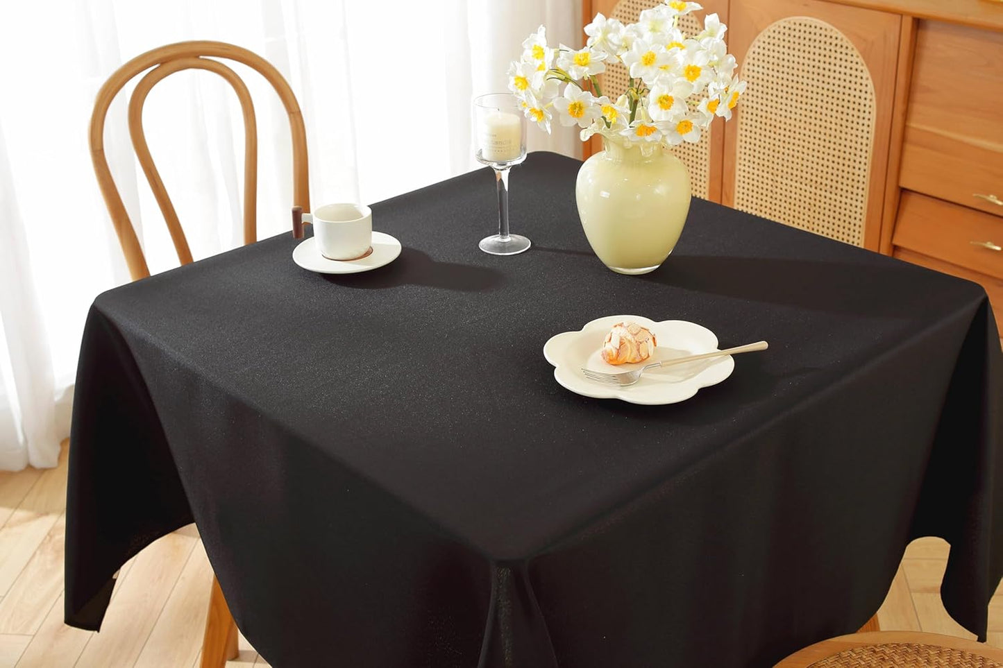 Craft And Party Square Tablecloth, 60 x 60 Inch Black Tablecloth, Polyester Fabric Washable Table Cloth for Home, Party, Wedding or Restaurant Use.