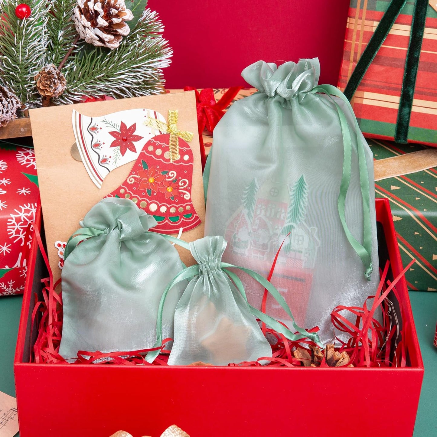 QIANF 20 Pcs Sage Green Small Organza Bags 4X6 inch for Wedding Favors with Drawstring, Mini Mesh Gift Bags Jewelry Pouch for Candy Bridal Shower Party Favor Baby Shower Christmas